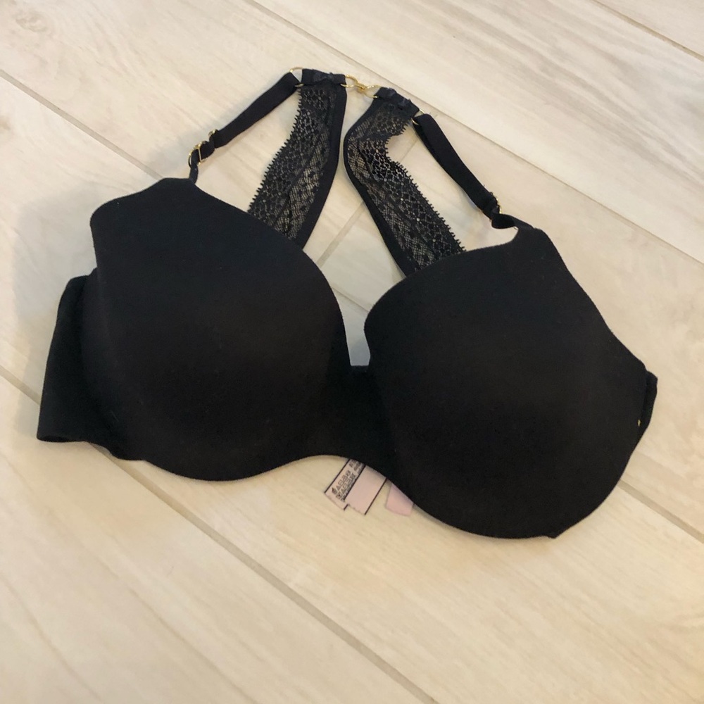 Incredible by Victoria’s Secret lined demi bra